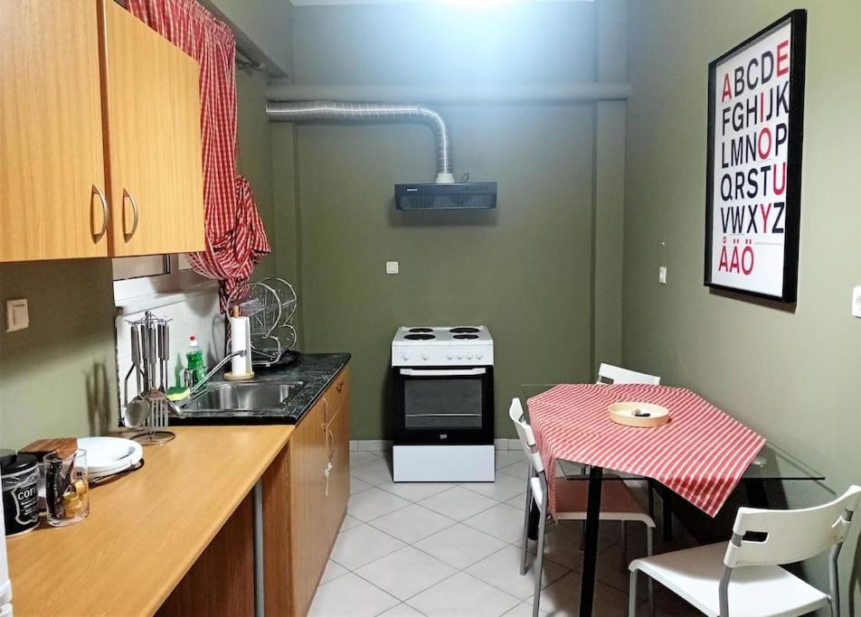 Traveler'S Nest - Central Apartment Trípoli Eksteriør bilde
